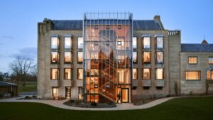 ترميم و تجديد المباني بالرياض